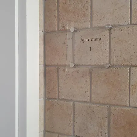 Kleine Huebsche Unterkunft, Sauna Im Haus, Hunde Willkommen, Nahe Park, Waldeisenbahn, Hermansbad, Unesco Geopark, Naehe Polnischer Markt, Lage Fuer Ausflugsziele Zum Wandern Oder Radfahren Bad Muskau