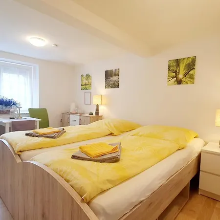 Gruener Fuerst Mit Sitzecke Im Innenhof & Naehe Park & Erdgeschoss *