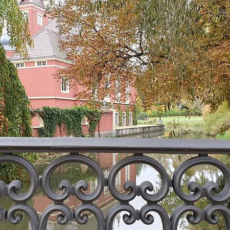 Apartment Gruener Fuerst Mit Sitzecke Im Innenhof & Naehe Park & Erdgeschoss *
