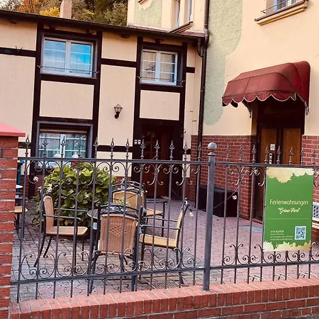 Kleine hübsche Unterkunft in Bad Muskau im EG, Nähe Schloss, Waldeisenbahn, Hermansbad, UNESCO Geopark, Nähe polnischer Markt, Top Lage für Ausflugsziele zum Wandern oder Radfahren Apartment