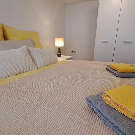 Kleine Huebsche Unterkunft, Sauna Im Haus, Hunde Willkommen, Nahe Park, Waldeisenbahn, Hermansbad, Unesco Geopark, Naehe Polnischer Markt, Lage Fuer Ausflugsziele Zum Wandern Oder Radfahren Appartement